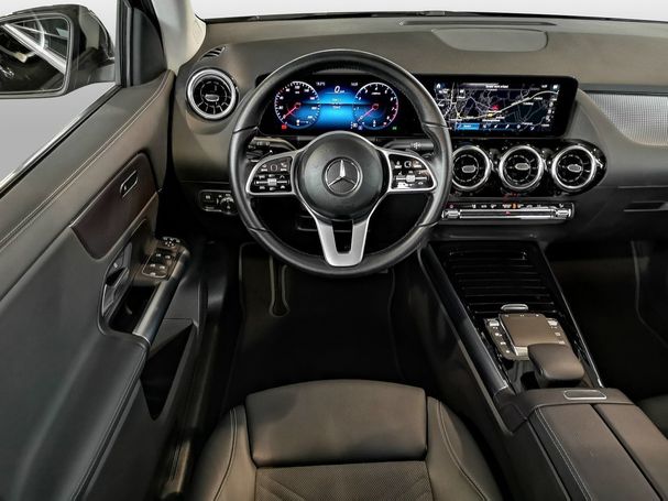 Mercedes-Benz GLA 180 100 kW image number 14