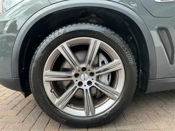 Car image 49