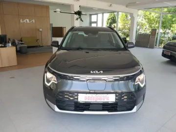 Car image 30