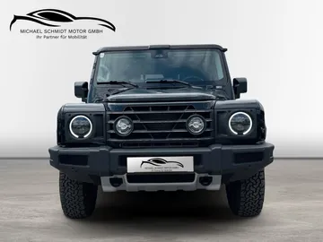 Car image 4