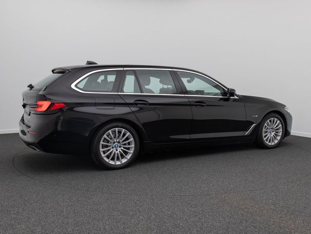 BMW 530 Touring 215 kW image number 6