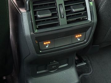 Car image 41