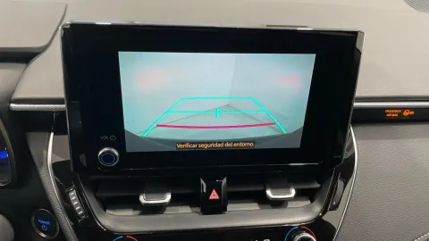 Car image 19