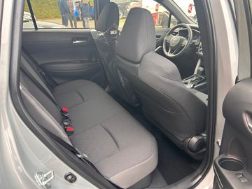 Car image 15