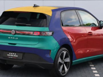 Car image 5