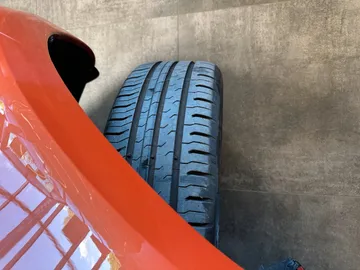 Car image 47