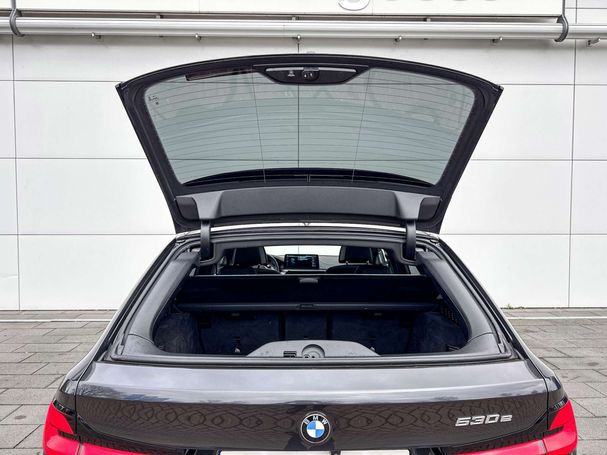 BMW 530 Touring 215 kW image number 24