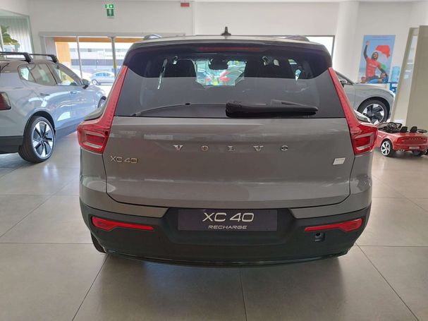 Volvo XC40 Single Motor Core 170 kW image number 7