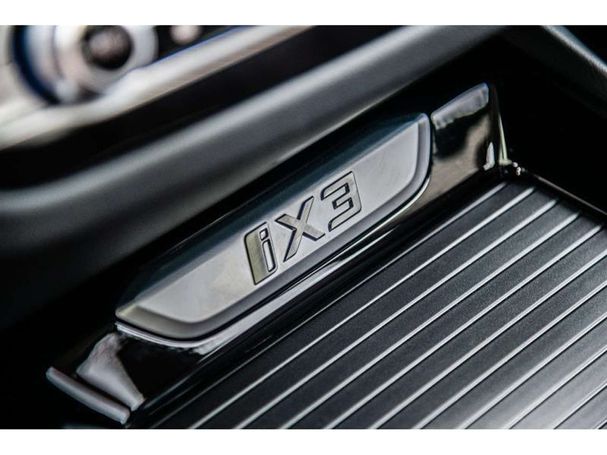 BMW iX3 Inspiring 210 kW image number 9