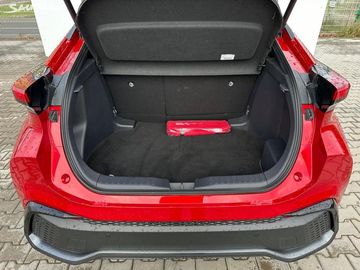 Car image 10