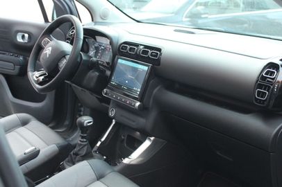 Car image 23