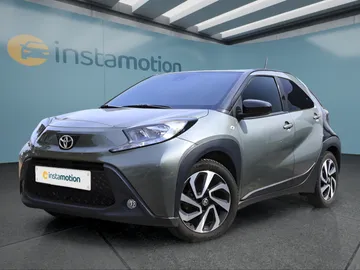 Car image 1