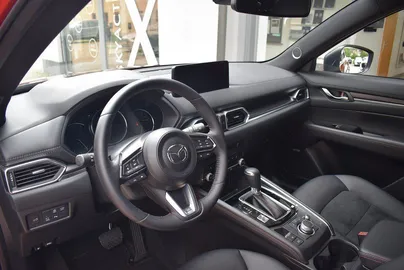 Car image 26