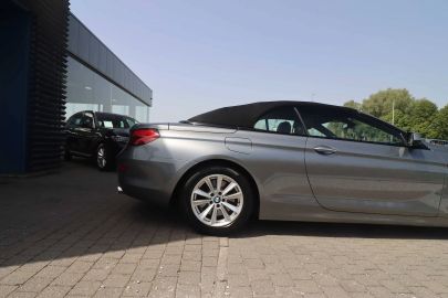 Car image 40