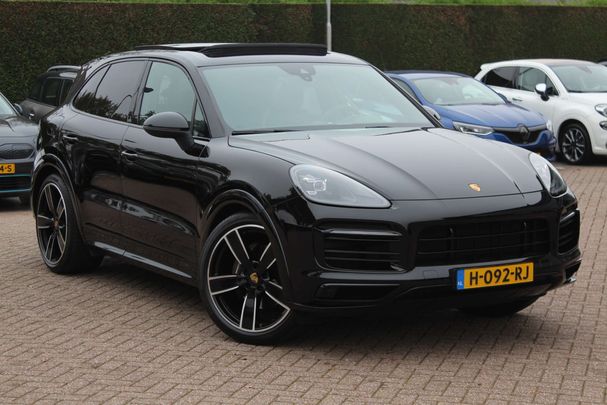 Porsche Cayenne E-Hybrid 340 kW image number 27