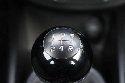 Car image 26