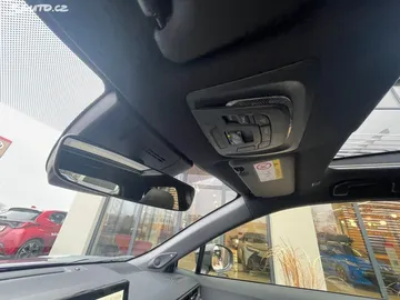 Car image 29