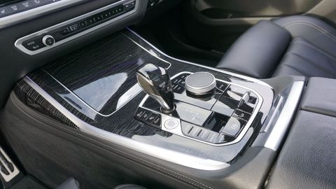 Car image 33