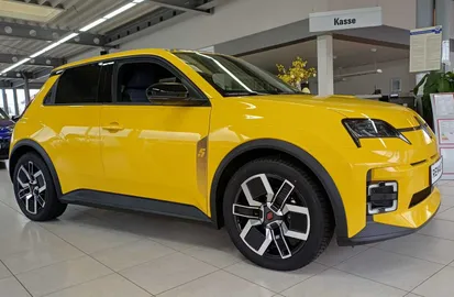 Car image 2