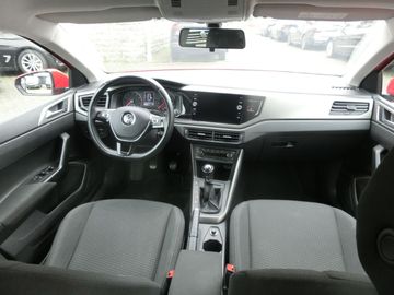 Car image 15