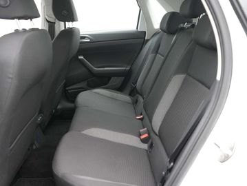 Car image 33