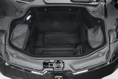 Car image 29