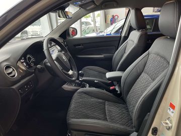 Car image 13