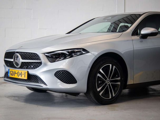 Mercedes-Benz A 250 e 160 kW image number 1