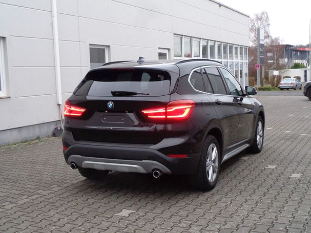 BMW X1 xDrive18d xLine 110 kW image number 4