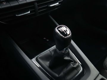 Car image 33