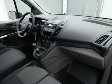 Car image 32