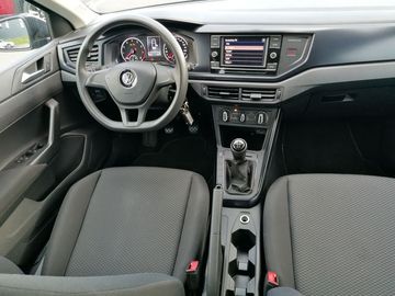 Car image 8