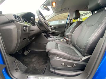 Car image 30