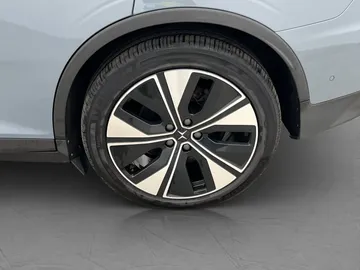 Car image 36