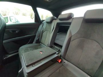 Car image 37