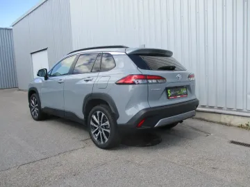 Car image 5