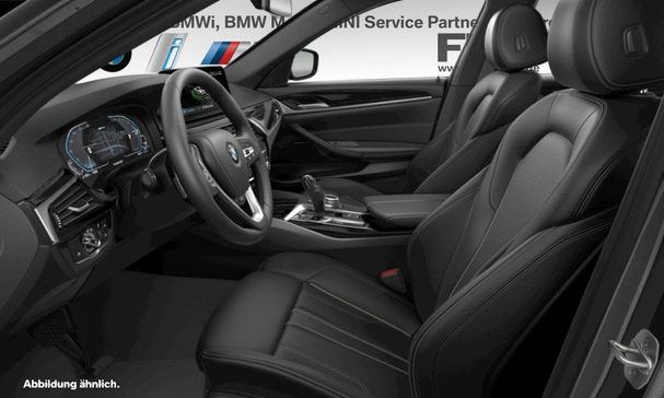 BMW 545 e xDrive 290 kW image number 4