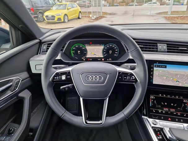 Audi Q8 50 e-tron S-line Sportback 250 kW image number 12