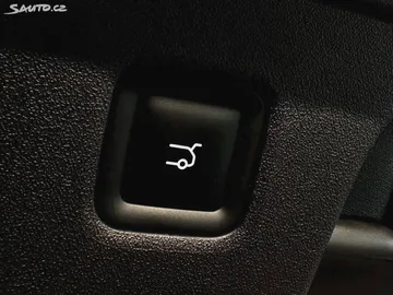 Car image 47