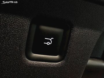 Car image 47