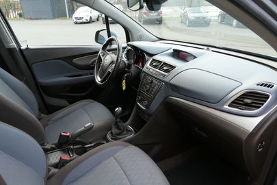 Car image 14