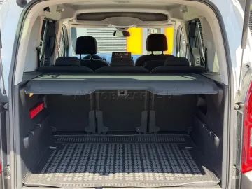 Car image 41