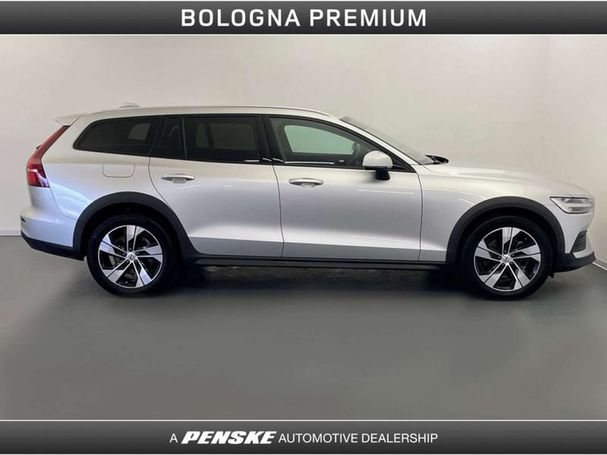 Volvo V60 Cross Country AWD Geartronic Pro B4 145 kW image number 6