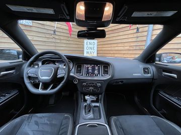 Car image 26