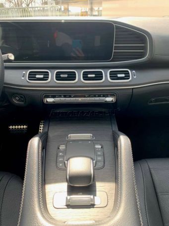 Mercedes-Benz GLS 400 d 4Matic 243 kW image number 5