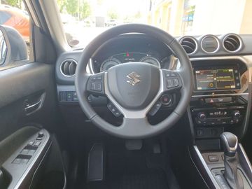 Car image 14