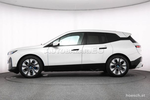 BMW iX xDrive 240 kW image number 2