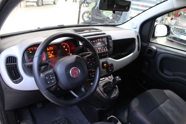 Fiat Panda 1.0 Hybrid GARMIN 52 kW image number 10