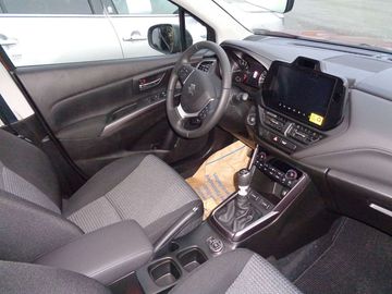 Car image 7