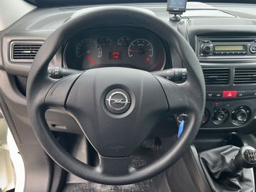 Car image 12